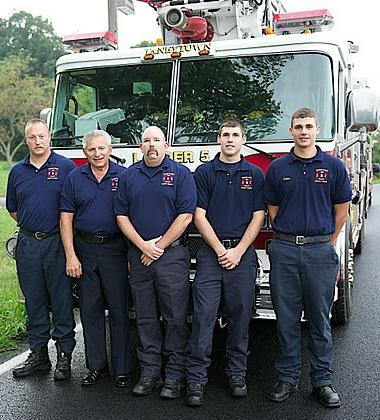 Ladder 5 at Rocky Ridge Parade 2010.